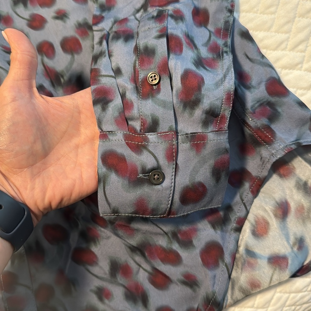 J.Crew Drapey button-up shirt in cherry-printed - Picture 6 of 7
